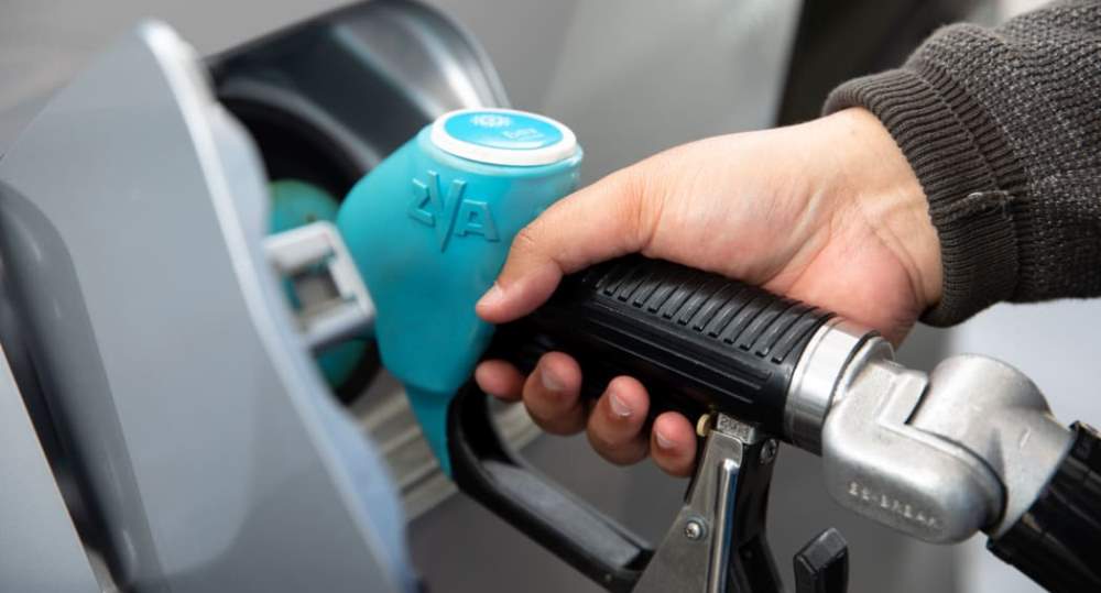 Kosova vendos cmim tavan per karburantet, ja sa shiten nafta dhe benzina